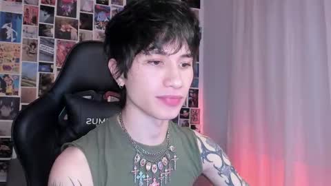 Snapshot of liamelf chatting on 5, 3, 2025 Liam online show from 5, 3, 2025