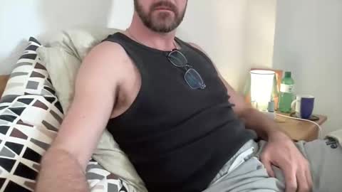 Snapshot of liamnilod chatting on 15, 11, 2025 Chris online show from 15, 11, 2025