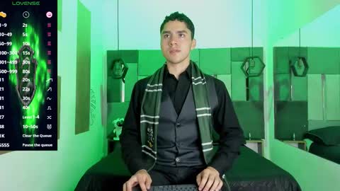 Snapshot of liamnovak chatting on 4, 12, 2025 Liam online show from 4, 12, 2025