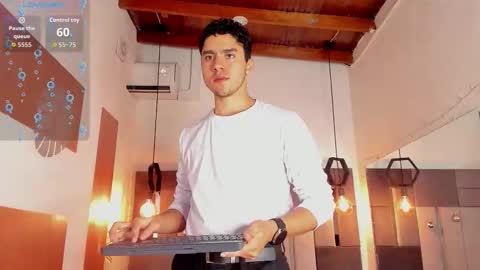 Snapshot of liamnovak chatting on 19, 12, 2025 Liam online show from 19, 12, 2025