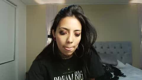 Snapshot of liamonroee_ chatting on 17, 9, 2025 L I A M O N R O E online show from 17, 9, 2025