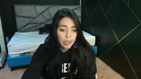 Snapshot of liamonroee_ chatting on 21, 11, 2025 L I A M O N R O E online show from 21, 11, 2025