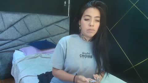 Snapshot of liamonroee_ chatting on 5, 12, 2025 L I A M O N R O E online show from 5, 12, 2025