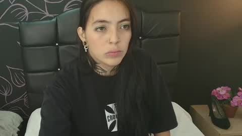 Snapshot of liamonroee_ chatting on 15, 12, 2025 L I A M O N R O E online show from 15, 12, 2025