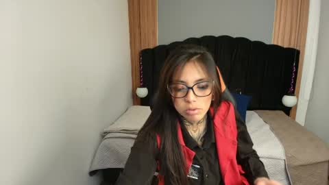 Snapshot of liamonroee_ chatting on 19, 5, 2026 L I A M O N R O E online show from 19, 5, 2026