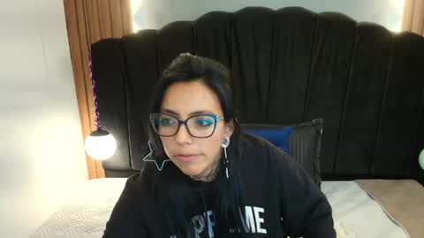 Snapshot of liamonroee_ chatting on 21, 5, 2026 L I A M O N R O E online show from 21, 5, 2026