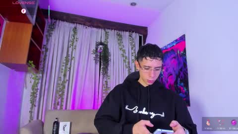 Snapshot of liamvegaa_ chatting on 24, 2, 2026 Liam online show from 24, 2, 2026