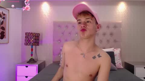 Snapshot of liamwild20 chatting on 6, 10, 2025 liam online show from 6, 10, 2025