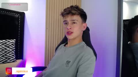 liam online show from 16, 4, 2026