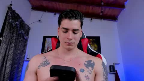 liamwyatt_ online show from 21, 2, 2025