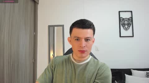 Snapshot of lian_eathan chatting on 10, 10, 2025 lian_eathan online show from 10, 10, 2025