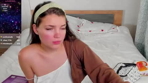 liana_8 online show from 13, 11, 2025