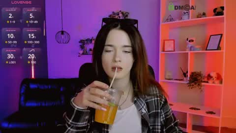 Little Liana  online show from 17, 4, 2026