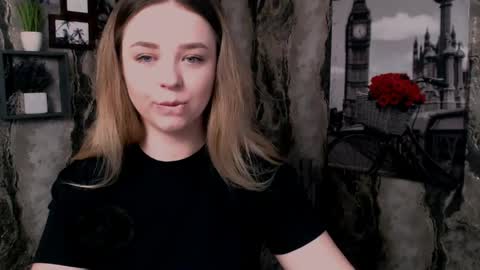 Snapshot of liaralime_ chatting on 4, 5, 2026 Liara online show from 4, 5, 2026