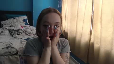 Lia Roberts online show from 18, 2, 2025