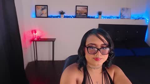 Snapshot of liascarlett chatting on 1, 12, 2024 LiaScarlett online show from 1, 12, 2024