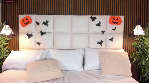 Snapshot of liatink chatting on 31, 10, 2025 LIA TINK online show from 31, 10, 2025