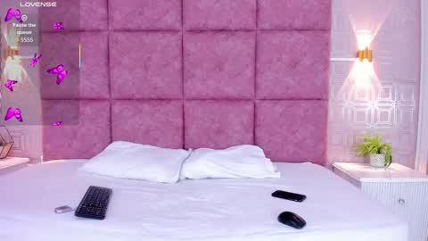 liavelez_ online show from 16, 3, 2026