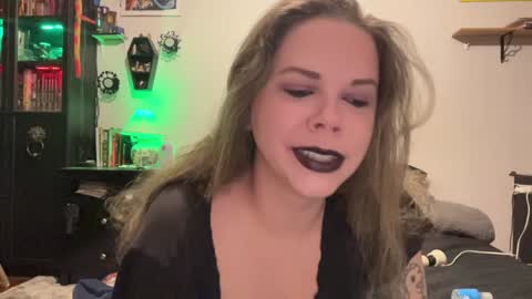 Libby Deetz online show from 12, 12, 2024