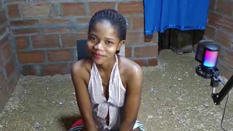 Snapshot of liciiacute chatting on 4, 12, 2025 lucia online show from 4, 12, 2025