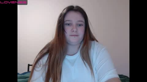 light_lunaa online show from 3, 1, 2025