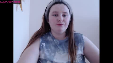 light_lunaa online show from 8, 1, 2025