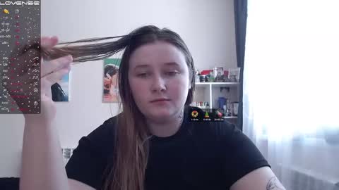light_lunaa online show from 1, 3, 2025