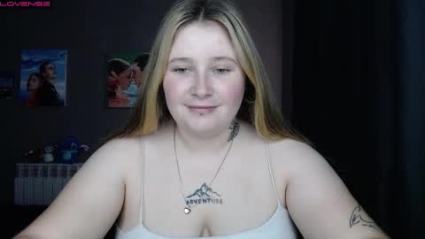 light_lunaa online show from 29, 9, 2025