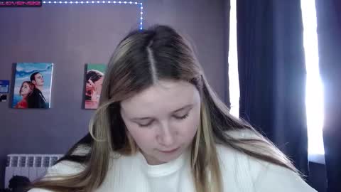 light_lunaa online show from 12, 10, 2025