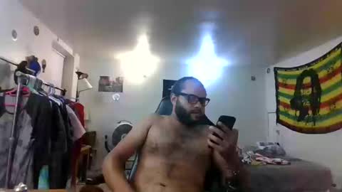 Snapshot of lightskinned666 chatting on 10, 10, 2025 lightskinned666 online show from 10, 10, 2025