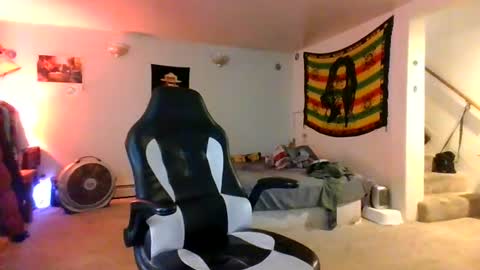 Snapshot of lightskinned666 chatting on 4, 7, 2026 lightskinned666 online show from 4, 7, 2026