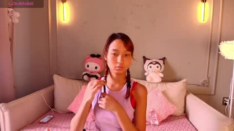 Lihn Pham online show from 24, 3, 2026