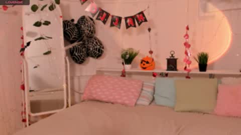 Snapshot of lii_rose chatting on 30, 10, 2025 Lii online show from 30, 10, 2025