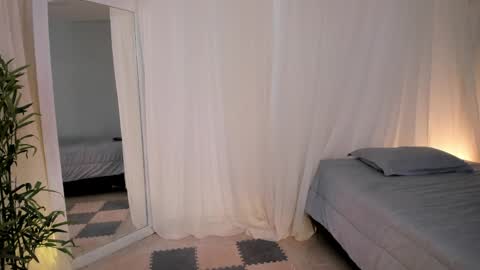 Lia Sweet online show from 17, 4, 2026