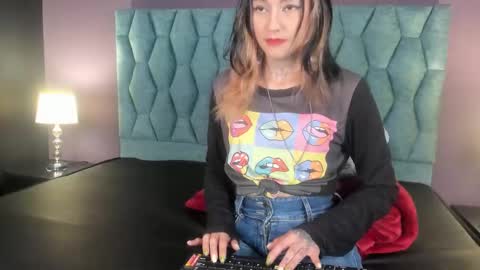 Snapshot of liia_tomson chatting on 23, 2, 2026 lia online show from 23, 2, 2026