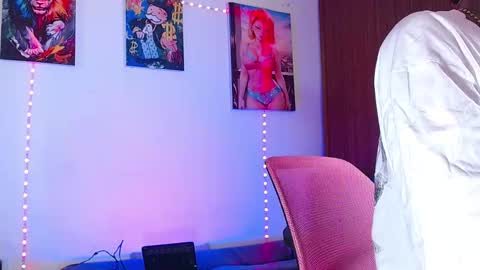 Snapshot of liiaam_lee_ chatting on 5, 1, 2026 Daniel online show from 5, 1, 2026