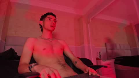 Snapshot of liiamhudson_ chatting on 18, 2, 2025 L I I A M online show from 18, 2, 2025