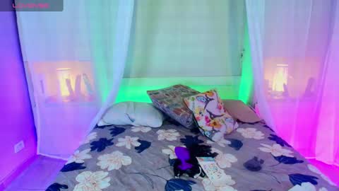         online show from 25, 2, 2025