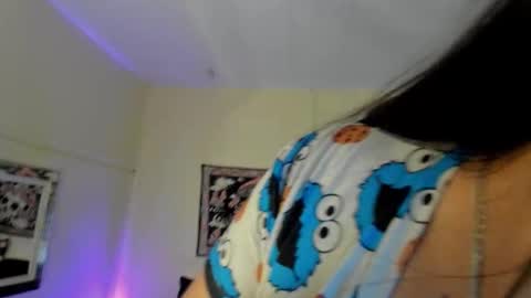 Snapshot of liily_moore chatting on 18, 11, 2025 Lily Moore online show from 18, 11, 2025