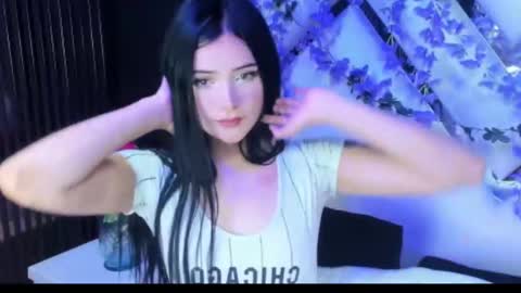 Snapshot of liinzy_rouse chatting on 1, 12, 2025 Brittany online show from 1, 12, 2025