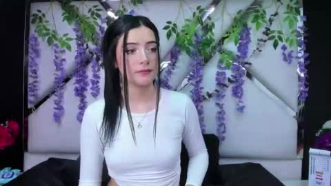 Snapshot of liinzy_rouse chatting on 18, 12, 2025 Brittany online show from 18, 12, 2025