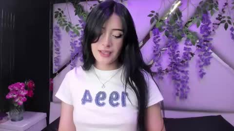 Snapshot of liinzy_rouse chatting on 20, 12, 2025 Brittany online show from 20, 12, 2025