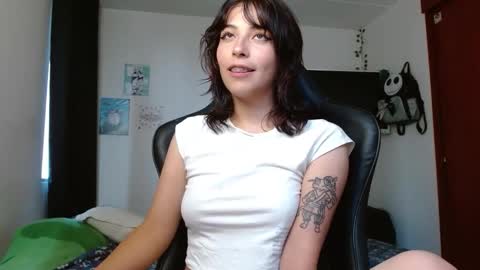 Snapshot of liisaax chatting on 4, 11, 2025 lisa online show from 4, 11, 2025