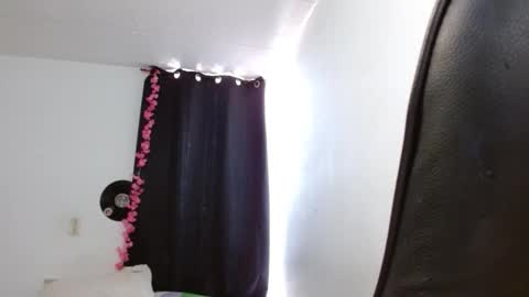 Snapshot of liisaax chatting on 22, 11, 2025 lisa online show from 22, 11, 2025