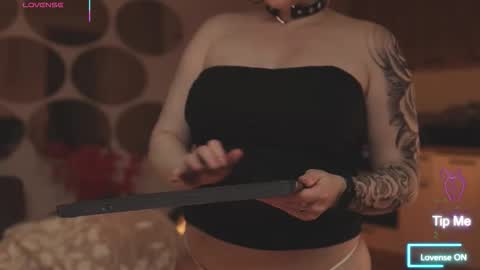 Snapshot of likaaberry chatting on 1, 11, 2025 likaaberry online show from 1, 11, 2025