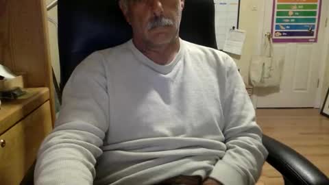 Snapshot of likefhot chatting on 13, 11, 2025 likefhot online show from 13, 11, 2025