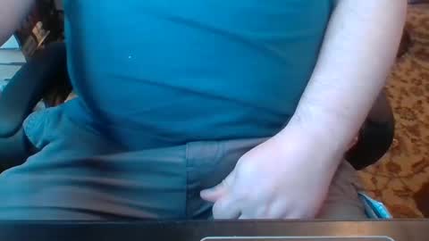 Snapshot of likestobewatchedm chatting on 13, 9, 2025 N online show from 13, 9, 2025