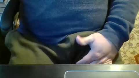 Snapshot of likestobewatchedm chatting on 16, 11, 2025 N online show from 16, 11, 2025