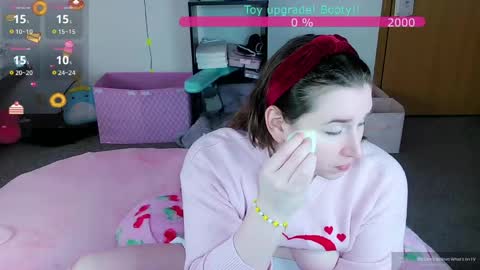 Snapshot of lil_alison_heart chatting on 25, 4, 2026 Lil Alison Heart online show from 25, 4, 2026