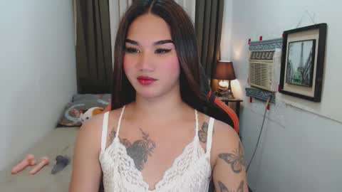 LILY online show from 4, 11, 2025